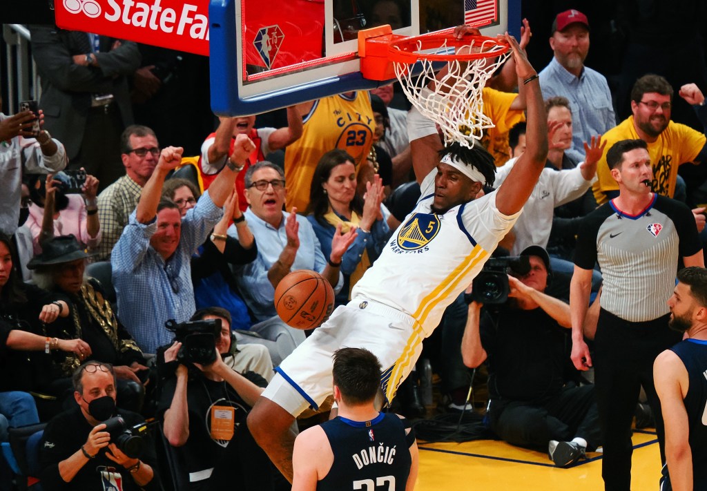 Kevon Looney reminds Warriors fans of Robert Parish — in a good way for&nbsp;once